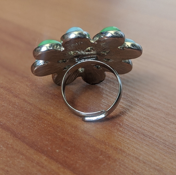Modcloth Flower Ring - Picture 2 of 3